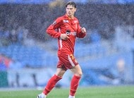 「こんなんやられたら惚れる」J1名古屋グランパスFWキャスパー・ユンカーのインタビュー中「お手振り」にファン悶絶!「中継のカメラマンさんが振り返って見ているのも面白い」などの声の画像