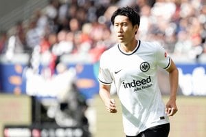 PHOTOギャラリー「ピッチの焦点」フランクフルト鎌田大地が先発出場したヴォルフスブルク戦【ブンデスリーガ第６節　フランクフルトｖｓヴォルフスブルク ２０２２年９月１０日（日本時間２２：３０キックオフ）】（渡辺航滋撮影）の画像