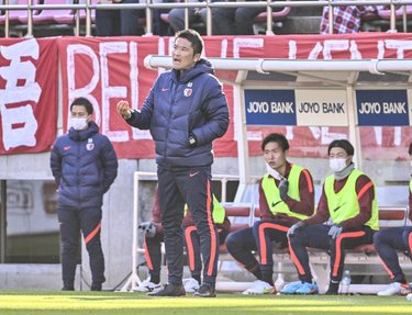 鹿島アントラーズ 岩政大樹新監督の就任を 正式発表 レネ ヴァイラー監督の後任で 常勝軍団再建 へ 誇れる選手たち サポーター クラブを救いたい と熱い想い サッカー批評web