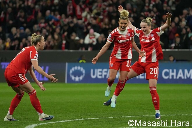 【画像19枚】なでしこの至宝から欧州女王へ！アジア杯優勝の谷川萌々子とマンU宮澤ひなたが欧州CLで激突！バイエルン熱狂の夜を現地撮の画像016