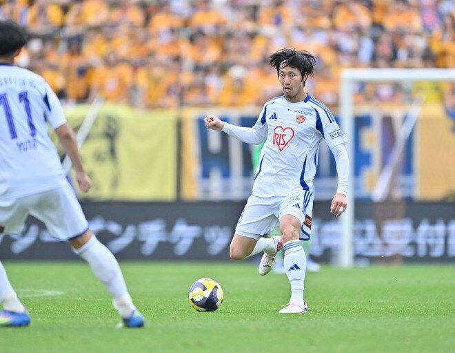 【試合アルバム】ベガルタ仙台のアウェイ・大宮戦でのプレー写真72枚！「ＲＢ大宮アルディージャーベガルタ仙台」の画像056