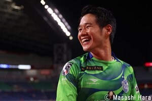 【J1分析】「浦和対湘南」信じられない光景(2)試合終了後に登場した「アウェーの3人」の画像