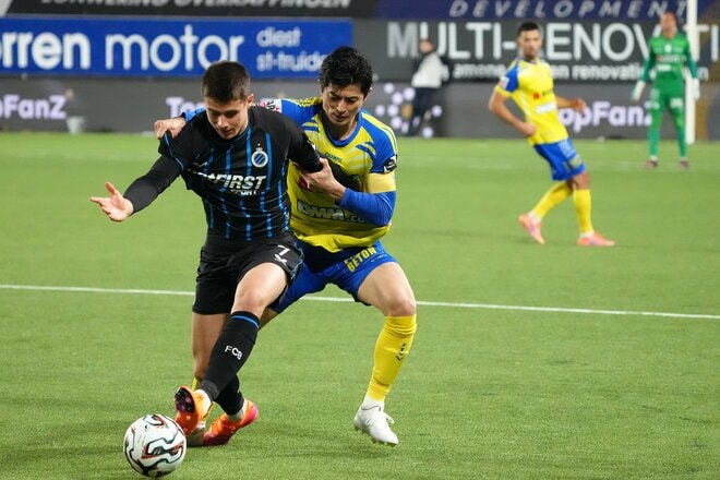 キャプテン谷口彰悟ら｢日本人5人｣が先発！ベルギーリーグ｢5連勝｣で2位浮上！後藤啓介が抱きついた｢相手｣！シントトロイデン｢熱狂のスタジアム｣潜入【シントトロイデンvsクラブ・ブルージュ】PHOTOギャラリーの画像006