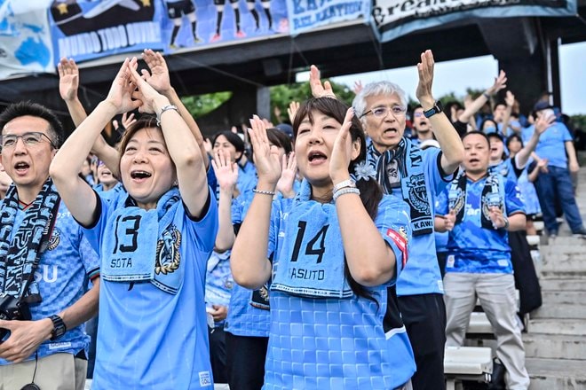 【サポーターアルバム】平日のナイトゲームに2万302人が来場！ 熱すぎる川崎フロンターレのサポーターの試合前の写真71枚！「川崎フロンターレー浦和レッズ」の画像031