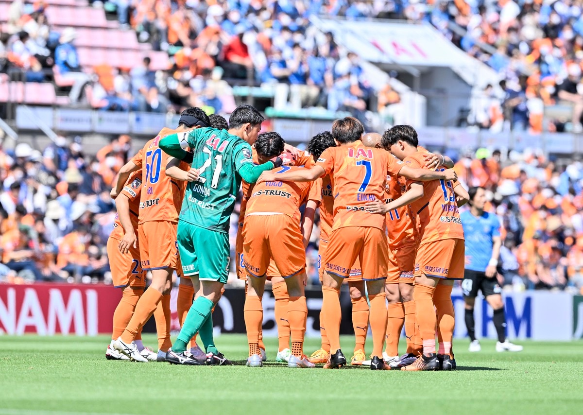 乾貴志 J1清水エスパルス初出場の乾貴士、対角線ロングフィードを「変態