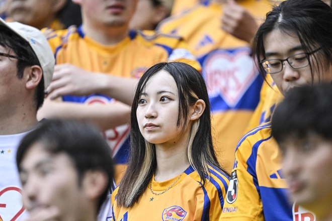 【仙台サポーターアルバム(1)】千葉戦に2000人が駆け付けたベガルタ仙台のサポーター写真99枚！ 雨中で声援鳴り響かせた「ジェフユナイテッド千葉ーベガルタ仙台」の画像093