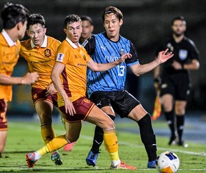 「めちゃくちゃいい選手やん」「化物すぎる」横浜FMにハットトリックした欧州代表FWが川崎からも得点を決め日本キラーに……J1相手に2試合4ゴールで「引き抜けよ」の待望論の画像