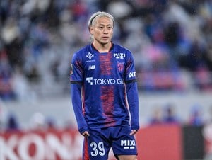 【試合アルバム】「FC東京ー川崎フロンターレ」厳しい寒さの中でクロス攻撃から失点許す……仲川輝人、佐藤恵允ら攻撃陣不発の画像
