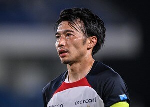 「可愛すぎて無理 尊すぎる」J1鹿島・柴崎岳の妻・真野恵里菜が早速購入の「新・鹿島グッズ」が「かわいいですね!!」と話題！「ハートと口の部分すぐやられそうね(笑)」と心配の声もの画像