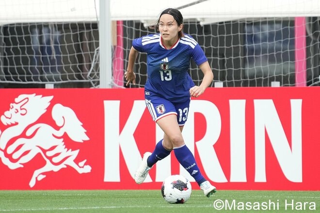 新生なでしこ初陣は谷川萌々子の｢衝撃ゴラッソ｣等で5ｰ0圧勝！新体制でも｢チームの心臓｣は14番と10番！内田篤人ら｢レジェンド2人｣も入閣【日本女子代表vs南アフリカ女子代表】現地撮の画像004