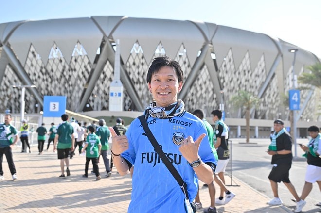 【サポーターアルバム】川崎のアジア王者を願って、ACLE決勝直前にスタジアム前で撮影した83枚のサポーター写真！ 「アル・アハリー川崎フロンターレ」の画像039