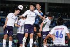 キングカズ 三浦知良 3つの 奇跡 を呼んだ闘志 川崎ー横浜fc Photoギャラリー ピッチの焦点 サッカー批評web