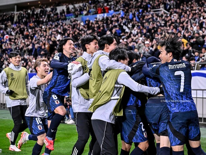 【試合アルバム】「サッカー日本代表―バーレーン代表」鎌田大地＆久保建英のゴールでW杯出場権獲得！ 完封勝利で笑顔あふれる「中地拓也 撮影写真」の画像025