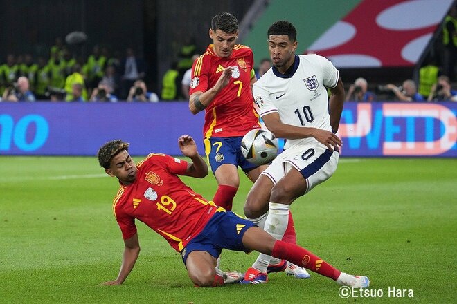 【UEFA　EURO2024現地撮】決勝前日に｢17歳｣の誕生日を迎えたヤマルが先制点をアシスト！　スペインが史上最多｢4度目｣の欧州王者に！【スペイン代表vsイングランド代表】原悦生PHOTOギャラリー｢サッカー遠近｣の画像001