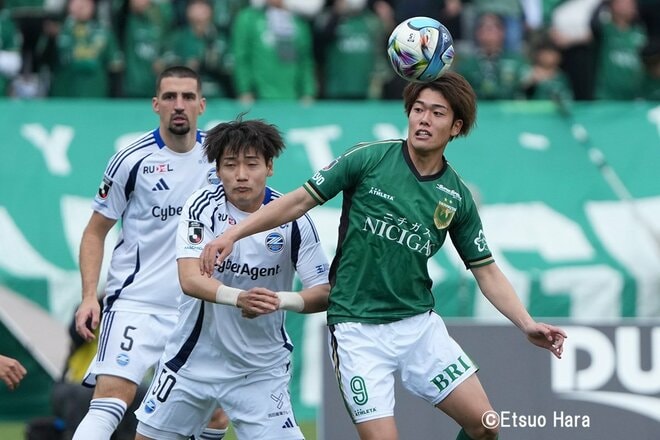 激戦“東京クラシック”は東京Vが2点差を追い付いてのPK勝ち！｢勝点2を失った試合｣｢僕が言うと退場になっちゃうから｣試合後の両指揮官の言葉に何を感じる？【東京ヴェルディvs FC町田ゼルビア】原悦生PHOTOギャラリーの画像006