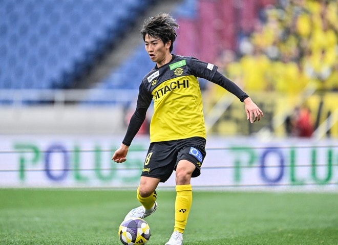 チームとしてボール保持しながら小屋松知哉と垣田裕暉が得点重ね、完封勝利飾る。今季J1・4試合負けなしでこの時点での首位に立つ【試合アルバム】「浦和レッズ―柏レイソル」の画像005