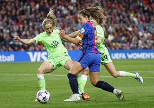 「すべてのサッカー選手の手本」となる対バルセロナ戦ヴォルフスブルクFWの姿勢とメンタリティー【ストライカーのあるべき姿】(3)の画像