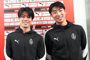 「お育ちの良さが…」今季二桁得点の中村敬斗、フランスで出会えたサンマの塩焼きに感激！「爽やかイケメン」食事中の所作に絶賛もの画像