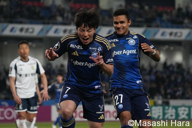 相馬勇紀“電光石火”の2戦連発弾から一転、苦しい展開！J1町田が百戦錬磨の力で“嫌な記憶”払拭【FC町田ゼルビアvsジェフユナイテッド千葉】激闘PHOTOギャラリーの画像003