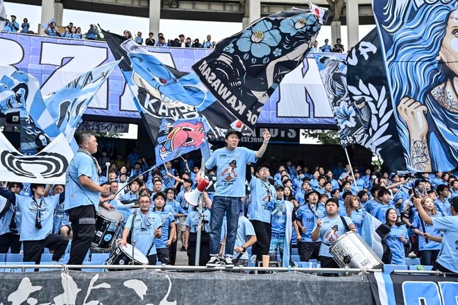 【サポーターアルバム(2)】G大阪戦の執念の同点弾導いた川崎フロンターレのサポーター写真94枚！ Gゾーンからメインスタンドまで撮影「川崎フロンターレーガンバ大阪(2)」の画像047