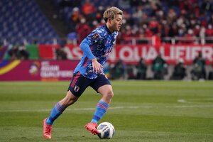 サッカー日本代表「招集されず」の堂安律｢逆境大好き人間頑張りまーす｣とSNS投稿!右サイドポジション争いは熾烈に!｢負傷はしていない｣と強調…主将・吉田麻也もしっかり反応【画像】の画像