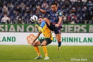 【サッカー日本代表ワールドカップ最終予選】「狙われていた長友佑都の裏のスペース」「三笘薫のような切れ込みが欲しい」【オーストラリア戦の激論】(4)の画像