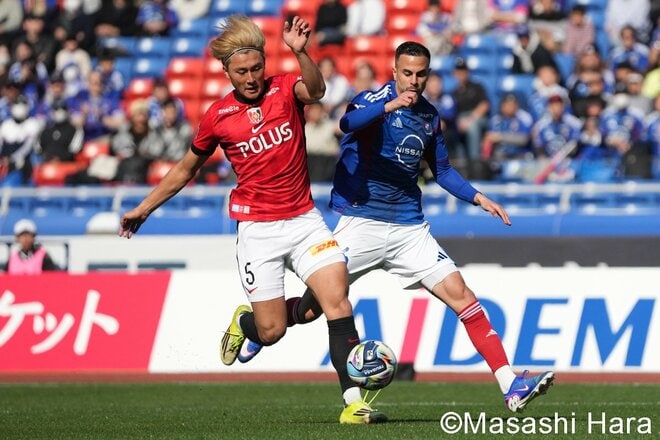 敵地で2発！浦和が関根貴大＆早川隼平のゴールで横浜FMに快勝！スコルジャ監督が示した修正力と選手交代たちの躍動ぶり！【横浜Ｆ・マリノスvs浦和レッズ】激闘PHOTOギャラリーの画像001