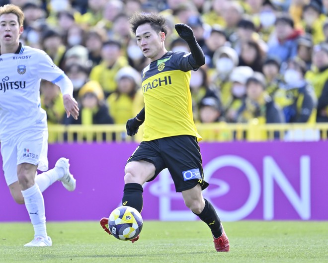 【試合アルバム】柏レイソルのプレー写真99枚！「柏レイソルー川崎フロンターレ」の画像039