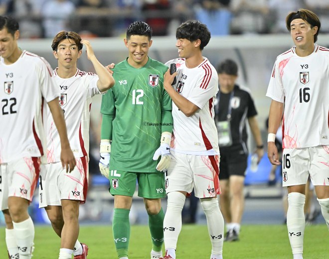 【植田直通＆早川友基アルバム】鹿島アントラーズの2人の中国戦でのプレー写真56枚！ 早川は日本代表デビュー、植田は久々復帰の記念姿「日本代表ー中国代表」の画像036