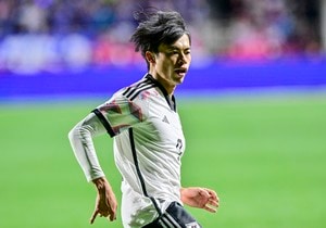 「どんどんネイマールに近づこうとしてんな」三笘薫がマンチェスターU相手に作った「ドリブル決定機」が大反響！FAカップ準決勝で、「三笘が脅威すぎた」「惜しすぎた」の声の画像