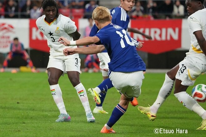 アクシデントの瞬間を激写！田中碧と接触したアブ・フランシスの回復を願う！森保ジャパンのガーナ戦快勝劇をピッチレベルで振り返る！【日本代表vsガーナ代表】原悦生11月シリーズPHOTOギャラリーの画像009