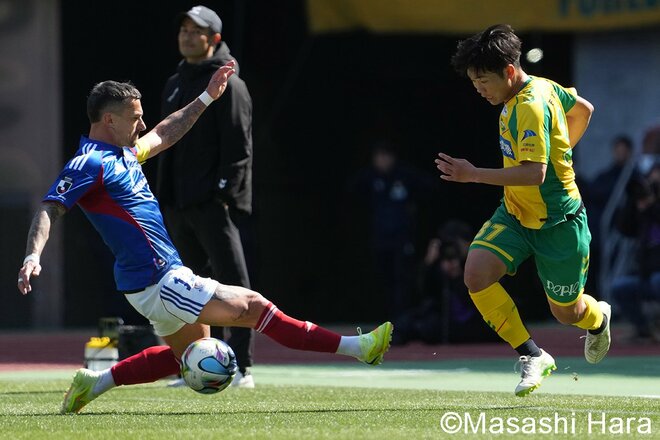 遠野大弥が先制スーパーボレー弾も…MVPは千葉期待の新星U-17日本代表を封じ込めた右SB！横浜FMが今季初完封で最下位脱出【横浜F・マリノスvsジェフユナイテッド千葉】激闘PHOTOギャラリーの画像002