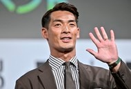 「いい写真だ」「このツーショットは最高」森重真人&太田宏介の同学年コンビの惜別“肩組みショット”が胸熱!「モリゲさん×こうすけさんは不滅です」との声の画像