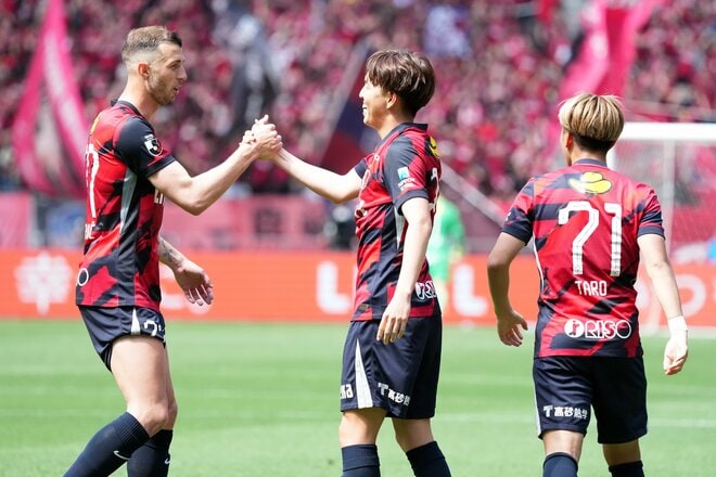 絶対エース｢美しい｣完璧オーバーヘッド、日本代表の至宝｢悔しい｣試合後、それでも｢気になる｣鈴木優磨のパンツ【鹿島アントラーズvs川崎フロンターレ】国立決戦PHOTOギャラリー25連写の画像013
