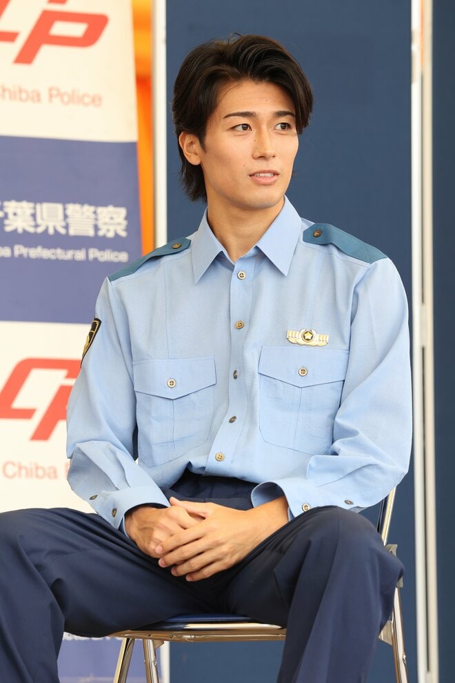 【画像18枚】国宝級イケメン中村敬斗の制服姿に｢キャ～｣5000人が熱狂！千葉県警｢闇バイト防止｣イベント密着(1) 蕎麦屋バイトで大行列？高額報酬で誘われたらの画像004