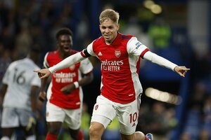 ｢まさに完璧｣!!アーセナル背番号10のゴールが｢凄い｣!チェルシーとの｢ビッグロンドン・ダービー｣を制し｢来季チャンピオンズリーグ出場へ前進｣!華麗なパスワークからの｢勝ち越し弾｣とは?【動画】の画像