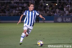 ｢タケクボ！タケクボ！タケフサ〜クボ〜！｣実況も絶叫！久保建英がシザース→カットインからの左足｢今季初｣ゴラッソ弾！ 移籍報道の渦中も｢やっぱり上手い｣の声の画像