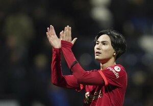 南野拓実の「点取り屋ゴール」が決まった!!今季3得点目でリバプールのリーグ杯8強入りに貢献！一瞬の出来事…高難易度シュートの凄さとは?【動画】の画像