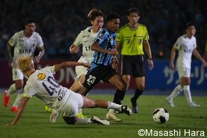 川崎が劇的なドロー！ マルシーニョが見事な同点ゴール！ 伊藤達哉が技ありアウトサイド弾！ 殊勲ペドロ・ホマーノが咆哮！ 王者・鹿島は4戦未勝利…【川崎フロンターレvs鹿島アントラーズ】激闘PHOTOギャラリーの画像