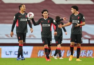 リバプール57年ぶり7失点大敗！ 危機打開を任された南野拓実「悪夢の45分」の画像