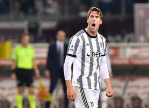 ｢流石の一言｣!! ユベントス、サッカーセルビア代表FWの一撃でトリノダービーを制す! ファンも「エリア内で頼りになる」と絶賛の画像