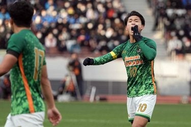 第100回全国高校サッカー選手権】「三冠王者」の青森山田に松木玖生「監督」誕生!?優勝後のアナウンサーの衝撃「言い間違い」とは? | サッカー批評Web