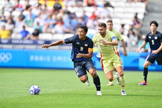 【パリ五輪・サッカー日本代表の強化と結果を振り返る「数字」(3)】藤田譲瑠チマ、山本理仁、三戸舜介は強化過程からチームの中心に……1000分超え4人のうちの3人にの画像011