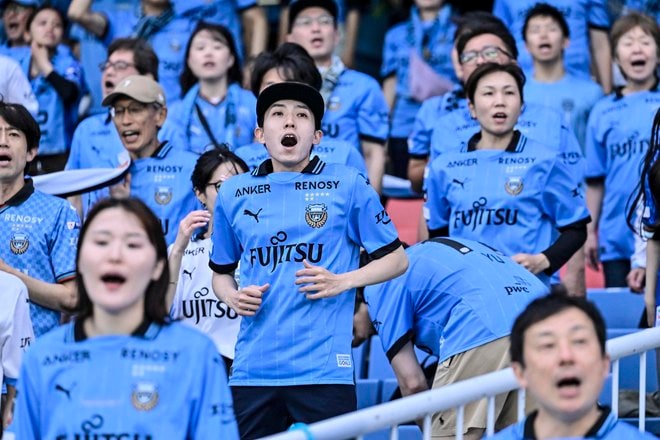 【サポーターアルバム】平日のナイトゲームに2万302人が来場！ 熱すぎる川崎フロンターレのサポーターの試合前の写真71枚！「川崎フロンターレー浦和レッズ」の画像021