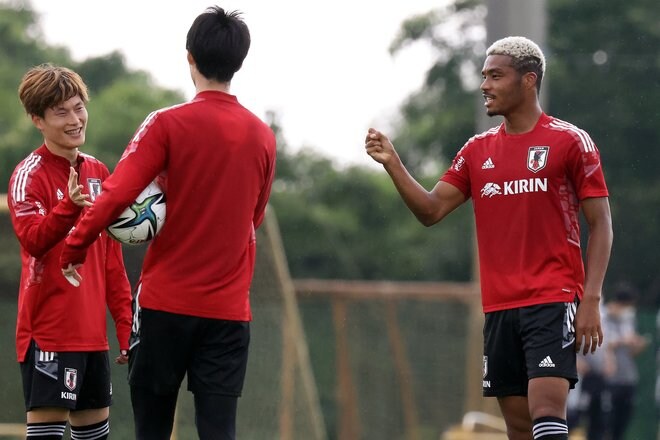 日本代表「怒涛の連戦」激論 大住良之×後藤健生(9)「A代表」(後編)「大迫勇也の次」はオナイウ阿道で確定の画像