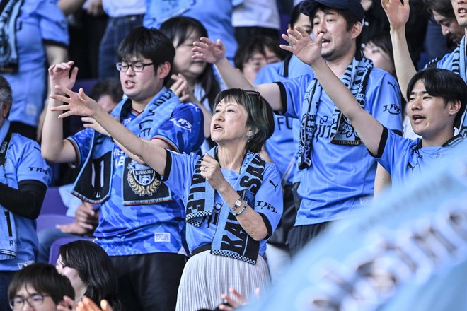 【サポーターアルバム】800km離れた広島に駆けつけ勝利をもたらした川崎フロンターレのサポーター写真71枚！「サンフレッチェ広島ー川崎フロンターレ」の画像061