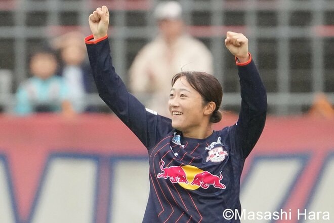 ついに帰ってきた“サッカー界の長澤まさみ”！試合はハットトリック塩越柚歩、MVP山本柚月、18歳の超新星、20歳の新エースが躍動も…【RB大宮アルディージャWOMENvs日テレ・東京ヴェルディベレーザ】激闘PHOTOギャラリーの画像006