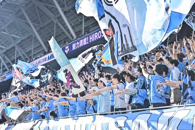 【サポーターアルバム】800km離れた広島に駆けつけ勝利をもたらした川崎フロンターレのサポーター写真71枚！「サンフレッチェ広島ー川崎フロンターレ」の画像068