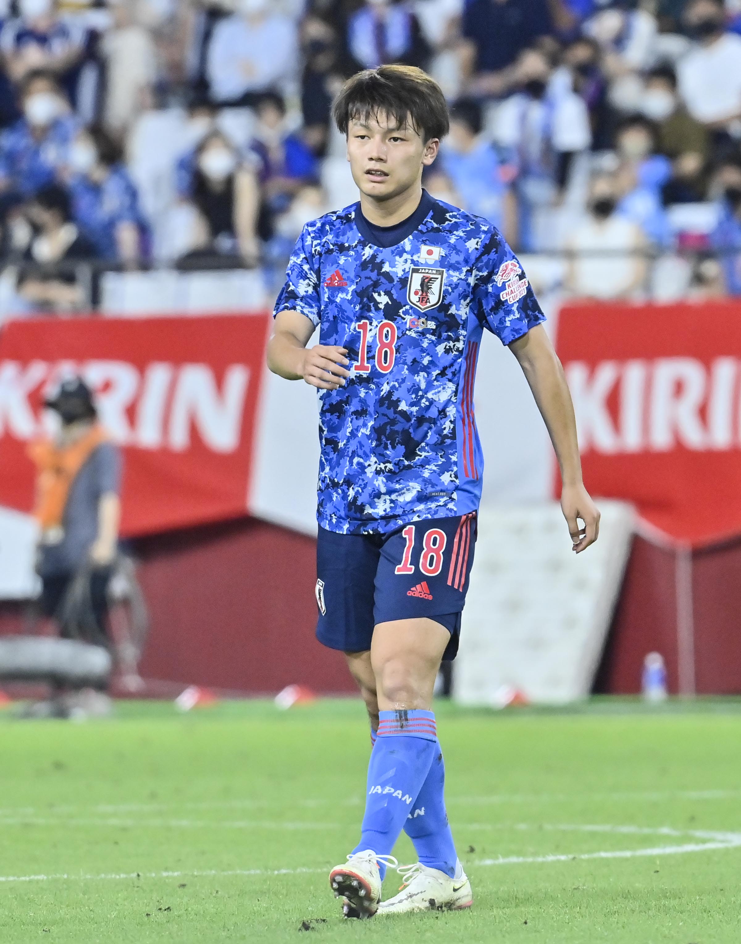 サッカー日本代表 上田綺世 オフ ザ ボールの質 と シュートのパンチ力 モデルの美人妻との結婚 もモチベーションにして勝利に導く 日本代表 豪州戦 注目選手6人 2 概要 注目選手 ニュース サッカー批評web