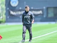 「めちゃくちゃかわいい」J2清水のホッケーシャツに称賛と驚愕!「まさか来場者特典になるとは」「いいなあ太っ腹」「モデルが良い」などの声の画像